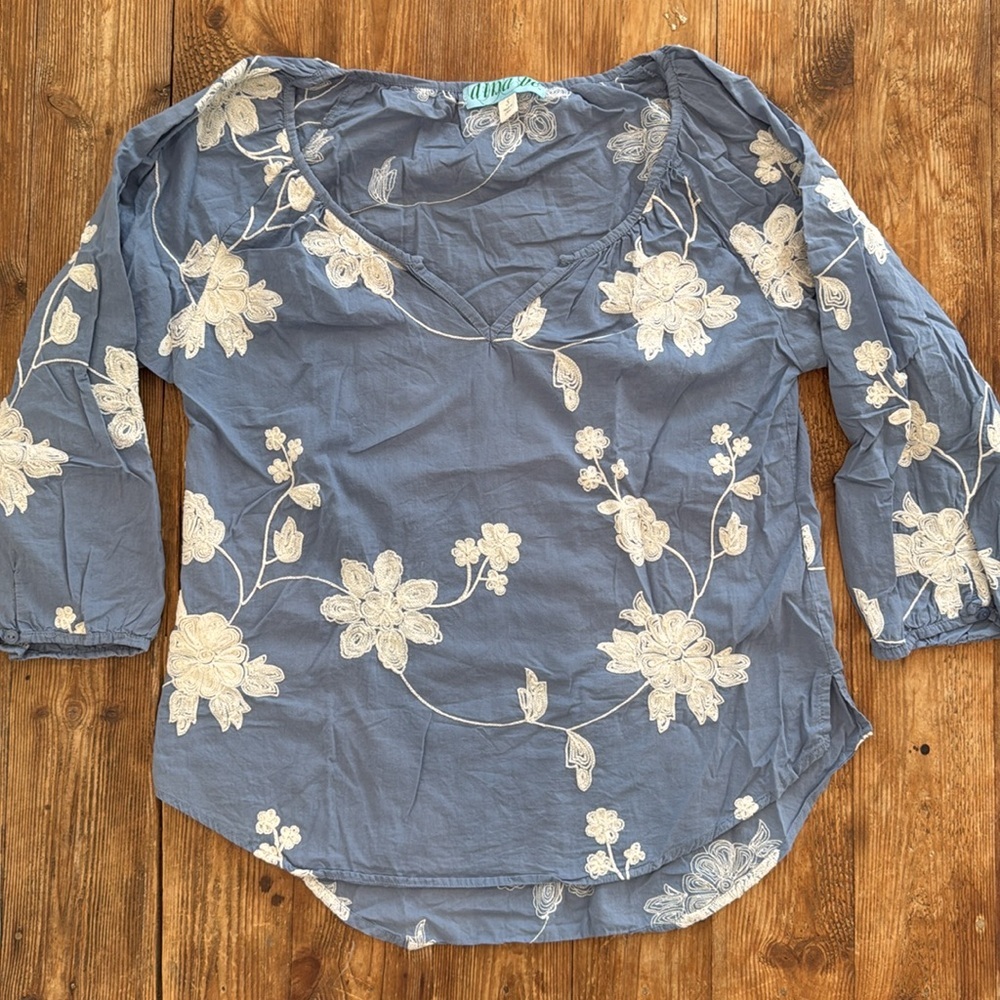Aina Be Women’s Embroidered Boho Top 100% Cotton 3/4 Sleeve Slate Blue Small EUC